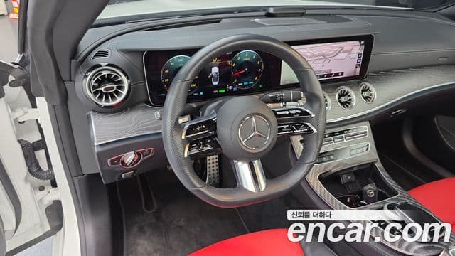 Mercedes-Benz E-Class 2022 — Фото 13/20