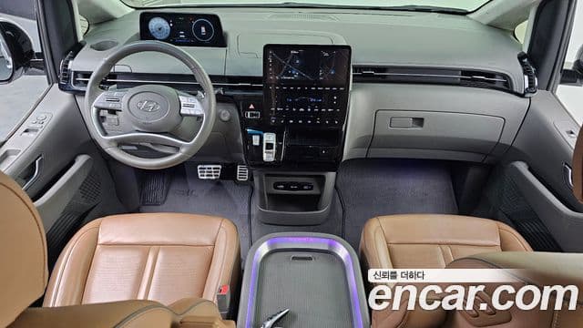 Hyundai Staria 2022 — Фото 7/20