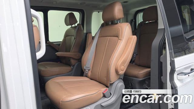Hyundai Staria 2022 — Фото 11/20