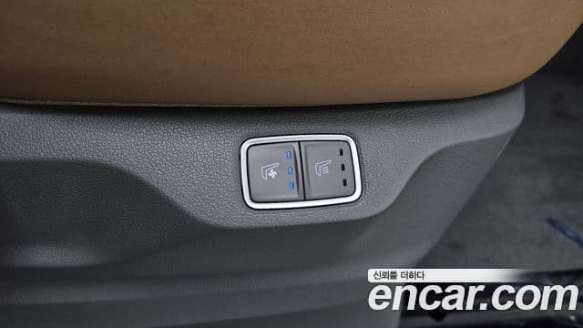 Hyundai Staria 2022 — Фото 18/20