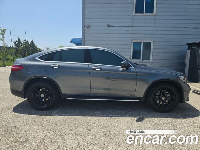 Mercedes-Benz GLC-Class 2018 — ფოტო 2/20