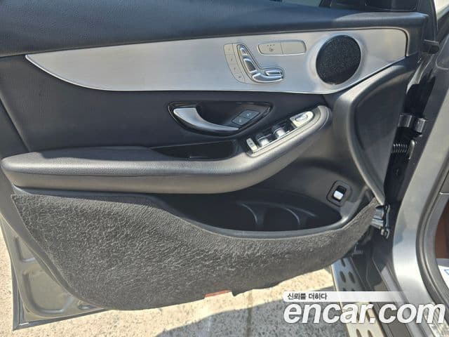 Mercedes-Benz GLC-Class 2018 — ფოტო 19/20