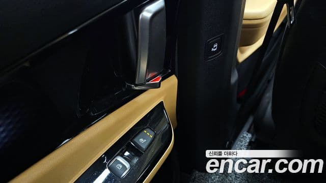 Kia Carnival 2020 — Фото 18/20
