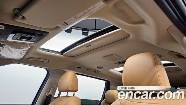 Kia Carnival 2020 — Фото 19/20