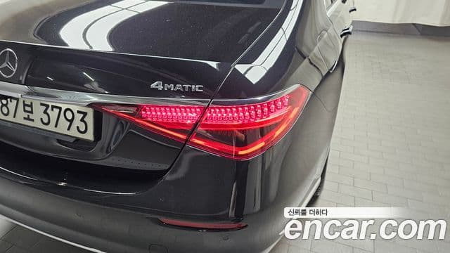 Mercedes-Benz S-Class 2021 — Photo 28/32