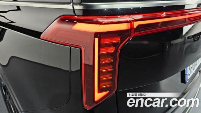 Kia Carnival 2024 — Photo 17/34