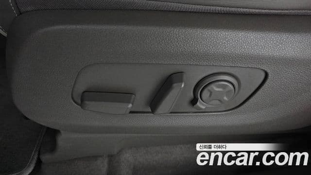 Kia Carnival 2024 — Photo 26/34