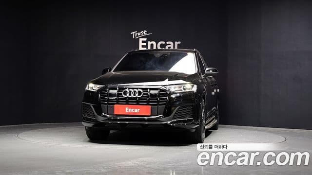 Audi Q7 2022 — Photo 11/20