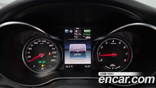 Mercedes-Benz C-Class 2018 — Şəkil 8/20