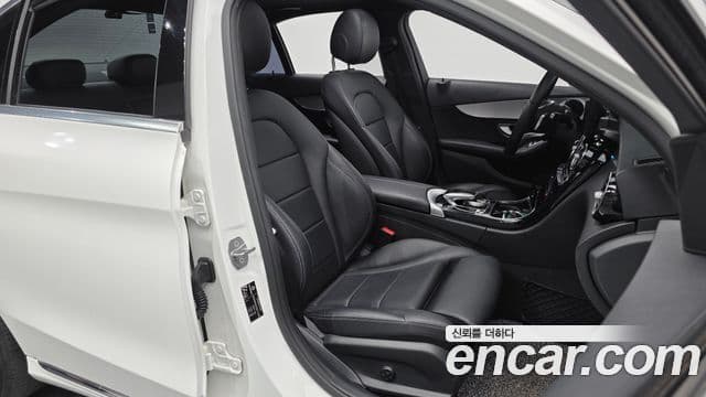 Mercedes-Benz C-Class 2018 — Şəkil 12/20