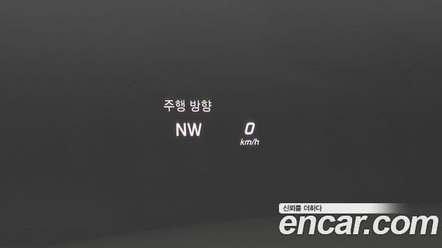 Mercedes-Benz C-Class 2018 — Şəkil 19/20