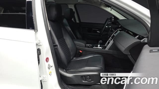 Land Rover Discovery Sport 2020 — ფოტო 11/20