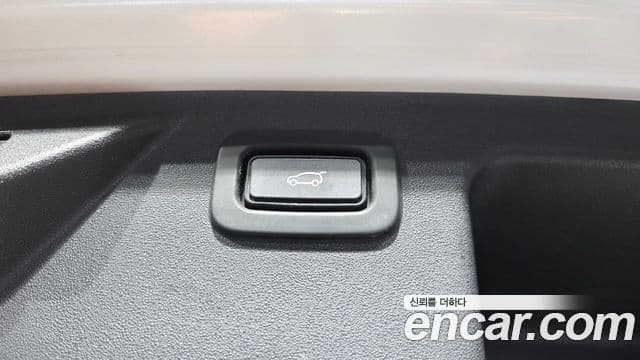 Land Rover Discovery Sport 2020 — ფოტო 24/42