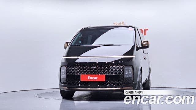 Hyundai Staria 2025 — Photo 12/20