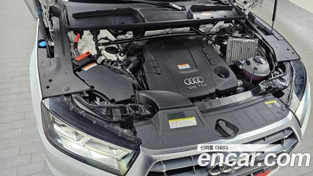 Audi Q5 2020 — Şəkil 6/20