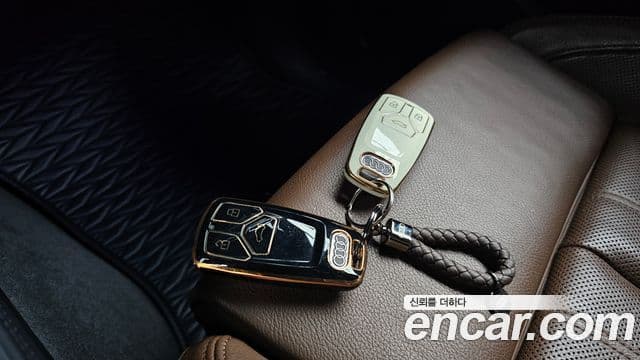 Audi Q5 2020 — Şəkil 16/20