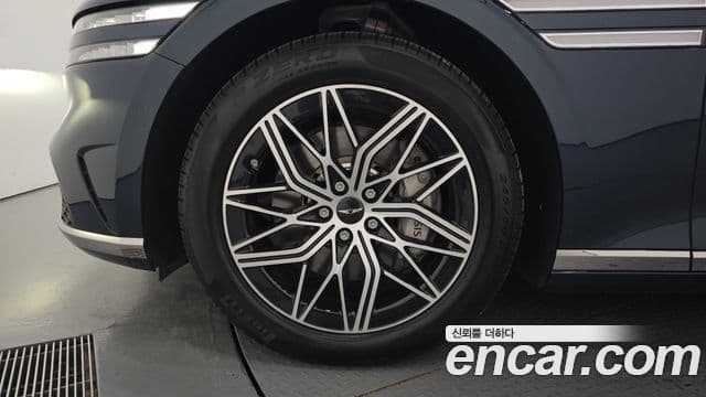 Genesis G90 2023 — ფოტო 5/20