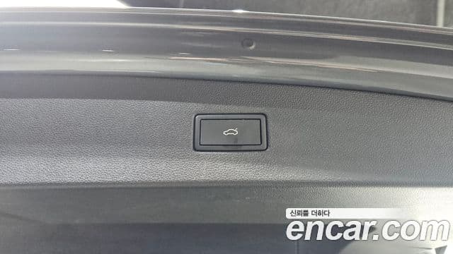 Volkswagen Tiguan 2024 — Photo 19/20