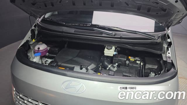 Hyundai Staria 2025 — Şəkil 6/20