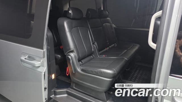 Hyundai Staria 2025 — Şəkil 12/20
