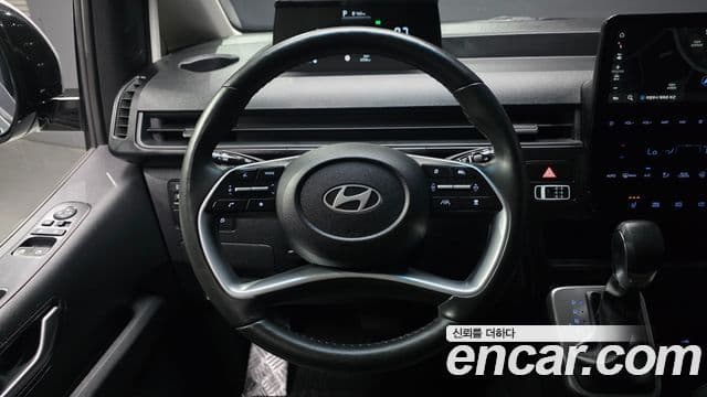 Hyundai Staria 2025 — Şəkil 13/20