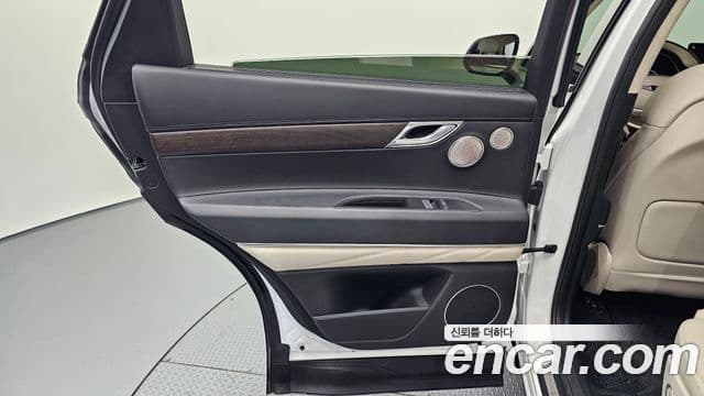 Genesis GV80 2023 — Photo 15/34