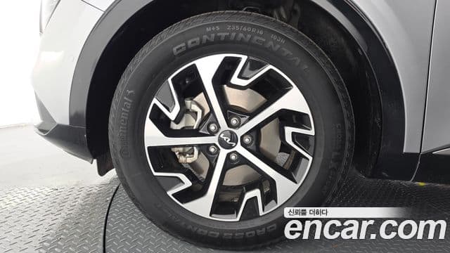 Kia Sportage 2021 — ფოტო 5/20