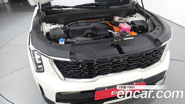 Kia Sorento 2023 — ფოტო 6/20