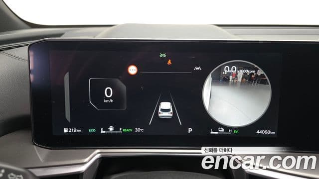 Kia Sorento 2023 — ფოტო 8/20