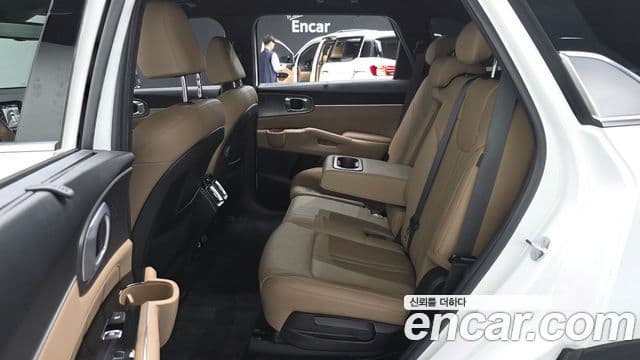 Kia Sorento 2023 — ფოტო 11/20