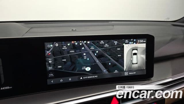 Kia Sorento 2023 — ფოტო 15/20
