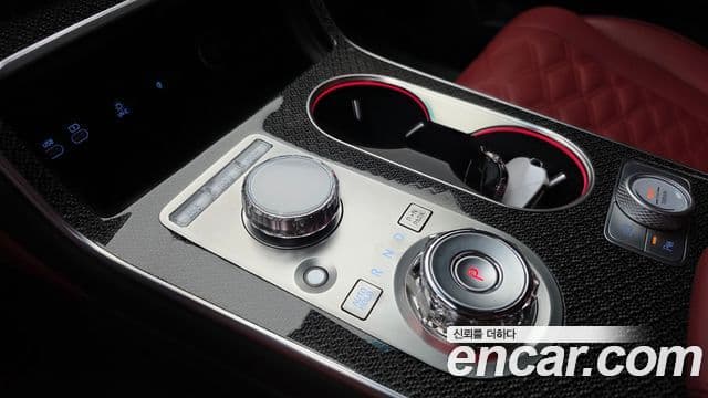 Genesis GV80 Coupe 2024 — ფოტო 29/36