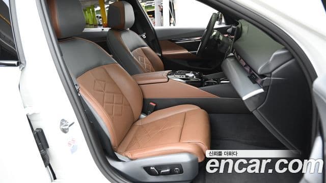 BMW 5 Series 2024 — ფოტო 11/20