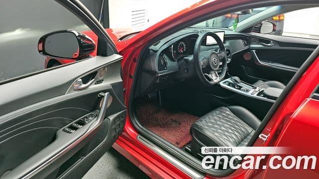 Kia Stinger 2020 — ფოტო 10/20