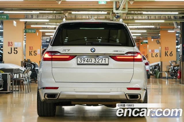 BMW X7 2019 — Photo 17/20