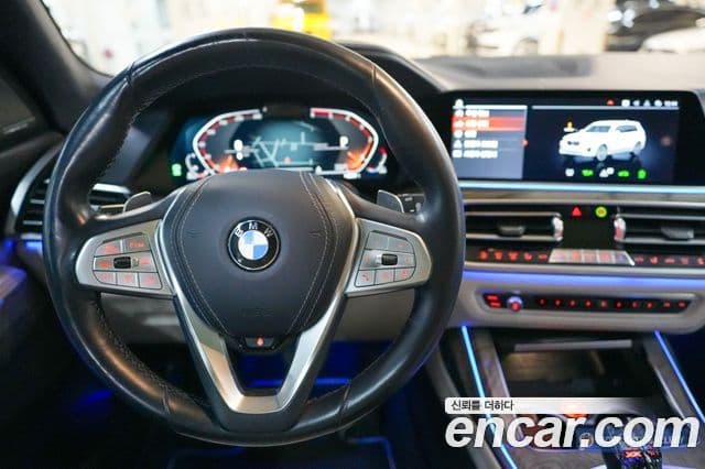 BMW X7 2019 — Photo 7/20