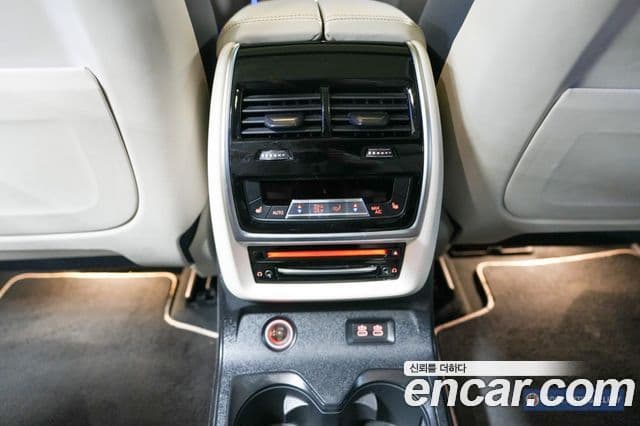 BMW X7 2019 — Photo 2/20