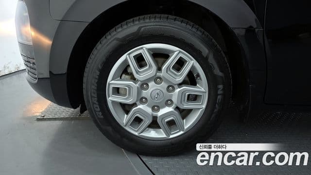 Hyundai Staria 2022 — ფოტო 5/20