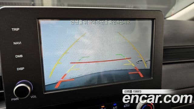 Hyundai Staria 2022 — ფოტო 17/20