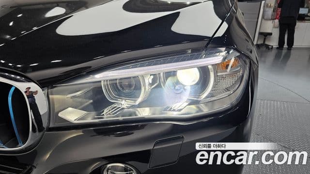 BMW X5 2018 — Photo 26/31