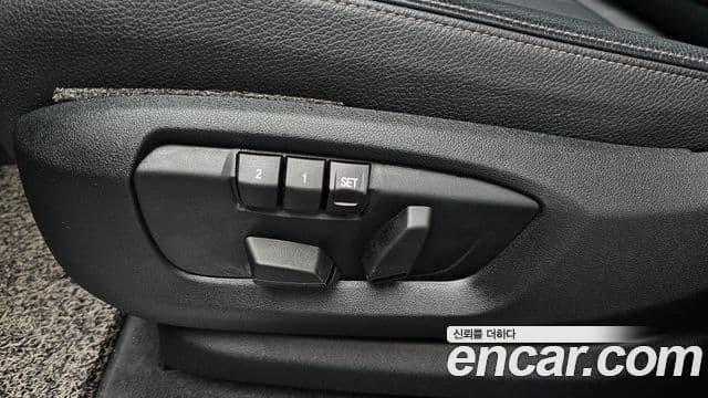 BMW X5 2018 — Photo 30/31