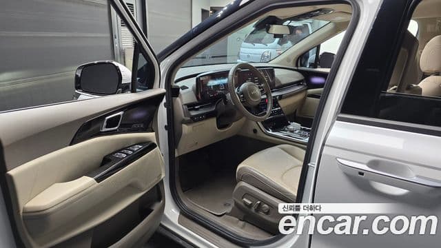 Kia Carnival 2023 — Şəkil 10/20