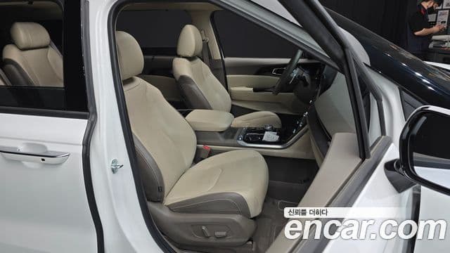 Kia Carnival 2023 — Şəkil 11/20