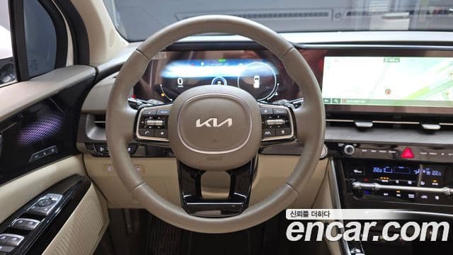 Kia Carnival 2023 — Şəkil 12/20