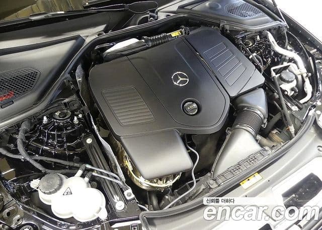 Mercedes-Benz E-Class 2024 — Photo 2/20