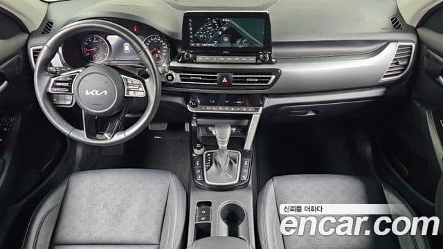 Kia Seltos 2022 — ფოტო 7/20