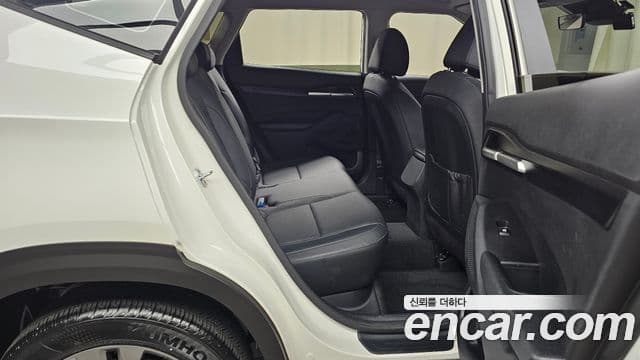 Kia Seltos 2022 — ფოტო 11/20