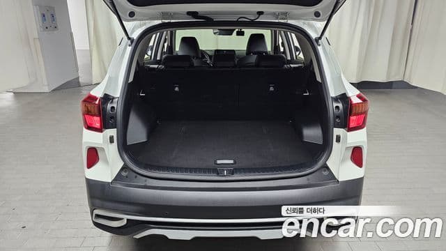 Kia Seltos 2022 — ფოტო 15/20