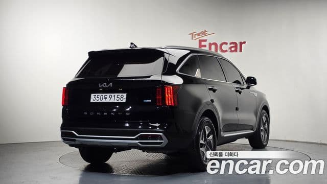 Kia Sorento 2022 — Фото 2/20