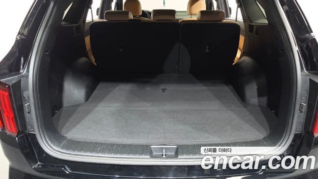 Kia Sorento 2022 — Фото 20/20